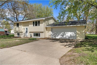 /international/us/2333-4th-avenue-nw-owatonna-mn-110107749285/