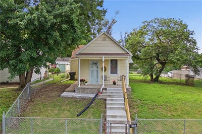 /international/us/617-pawnee-street-leavenworth-ks-110108542974/