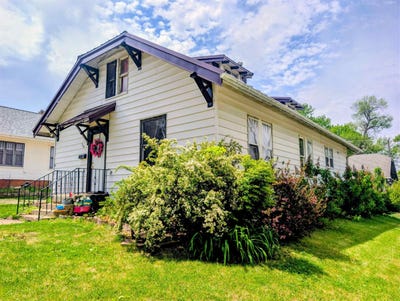 /international/us/300-moorehead-street-ida-grove-ia-110105238434/