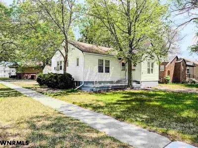 /international/us/2227-avenue-b-scottsbluff-ne-110108207792/