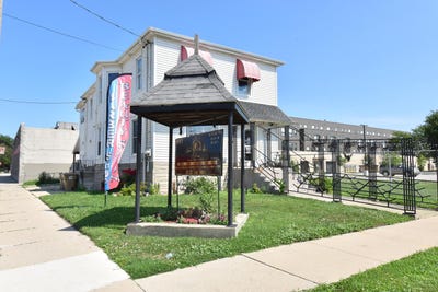 /international/us/6103-23rd-ave-kenosha-wi-110108080483/
