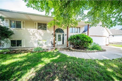 /international/us/1925-la-casa-lane-se-owatonna-mn-110101219024/