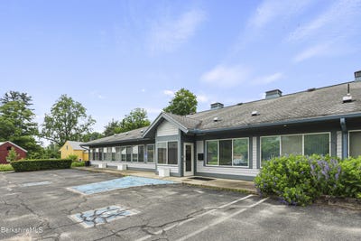/international/us/789-main-st-great-barrington-ma-110100150580/?lang=en