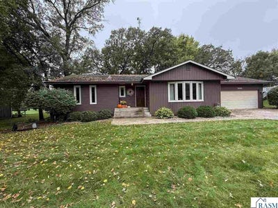 /international/us/1422-southridge-road-new-ulm-mn-110110256051/