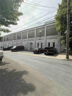 /international/us/1298-spruce-street-easton-pa-110108499140/