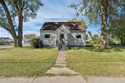/international/us/704-e-38th-street-erie-pa-110120517740/