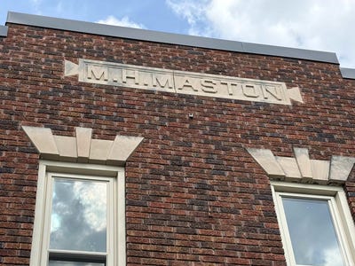 /international/us/216-s-state-street-south-whitley-in-110109258037/