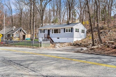 /international/us/67-breakneck-rd-vernon-twp-nj-110107208513/