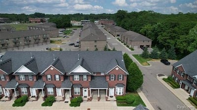 /international/us/53274-providence-drive-w-shelby-twp-mi-110108827815/