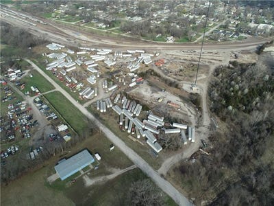 /international/us/kelly-avenue-osawatomie-ks-110106444646/