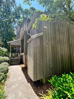 /international/us/406-fairoaks-circle-chapel-hill-nc-110100341928/