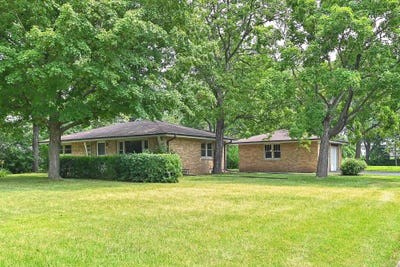 /international/us/7388-s-46th-st-franklin-wi-110101463506/