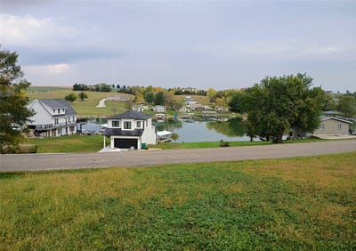 /international/us/s-ridge-park-subdivision-lot-679-and-680-ellston-ia-110102936325/