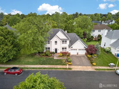/international/us/30-narrows-way-monroe-nj-110108096781/