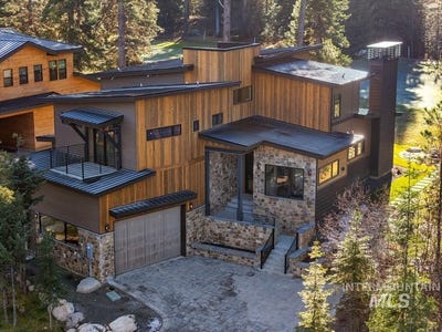 /international/us/1008-violet-way-mccall-id-110107747061/