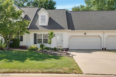/international/us/11253-hampton-bay-lane-concord-oh-110100798917/