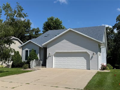 /international/us/1102-s-12th-avenue-w-newton-ia-110109122279/