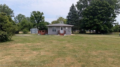 /international/us/211-orchard-lane-kelleys-island-oh-110098401443/