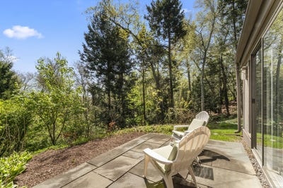 /international/us/331-heritage-village-southbury-ct-110100963356/