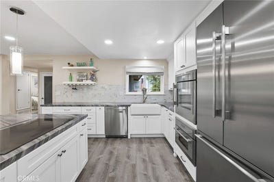 /international/us/25221-tasman-rd-laguna-hills-ca-110119760911/