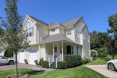 /international/us/4-spring-court-huntington-ny-110107484240/