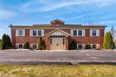 /international/us/10570-ravenna-road-twinsburg-oh-110106147880/