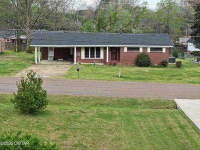 /international/us/107-overton-drive-jackson-tn-110106841647/