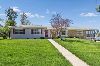 /international/us/265-lamplite-lane-se-cedar-rapids-ia-110107602771/