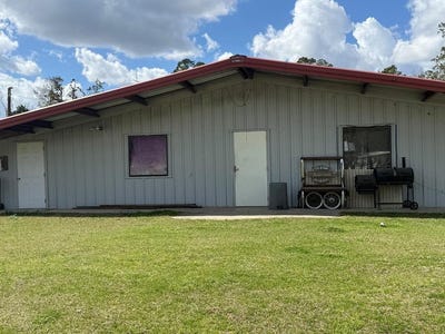/international/us/812-grays-landing-rd-uvalda-ga-110106471615/