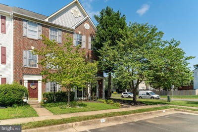 /international/us/8850-benchmark-lane-bristow-va-110101303977/