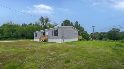 /international/us/9-hall-hill-road-dixfield-me-110120693355/
