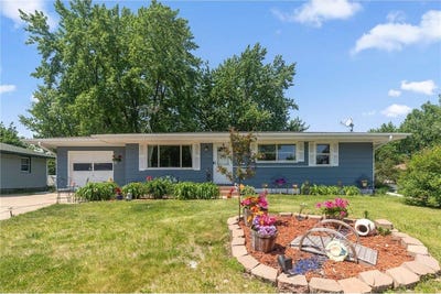 /international/us/6280-7th-street-ne-fridley-mn-110108411756/