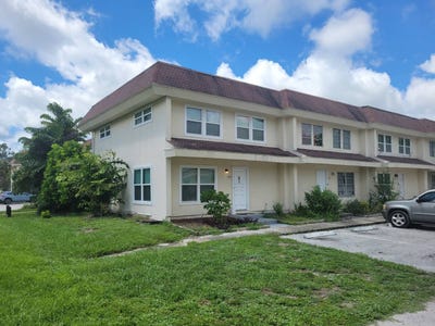 /international/us/3756-amherst-way-sarasota-fl-110119990065/