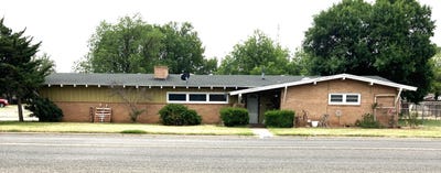 /international/us/2701-w-11th-street-plainview-tx-110108218883/