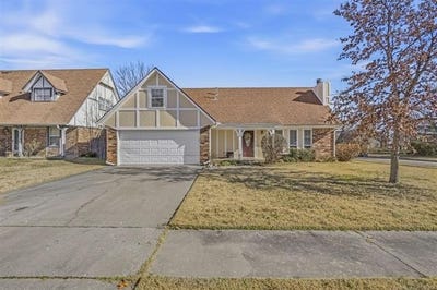 /international/us/8329-n-118th-e-avenue-owasso-ok-110106950220/