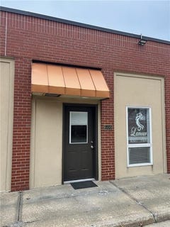 /international/us/1201-w-college-600-street-liberty-mo-110107988171/