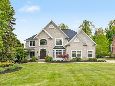 /international/us/1246-homestead-creek-drive-broadview-heights-oh-110108389626/