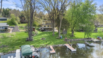 /international/us/s108w34703-jacks-bay-rd-mukwonago-wi-110107922930/