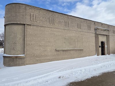 /international/us/110-vinton-street-waterloo-ia-110105899763/