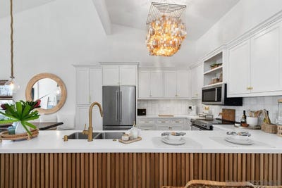 /international/us/832-kalpati-cir-unit-h-carlsbad-ca-110099333483/