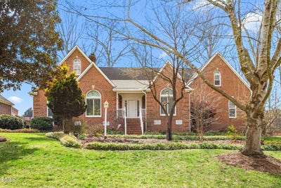 /international/us/2708-sturbridge-court-burlington-nc-110106924327/