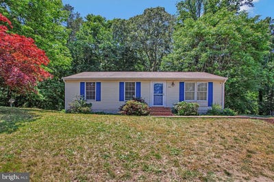 /international/us/406-laurel-drive-lusby-md-110108475219/