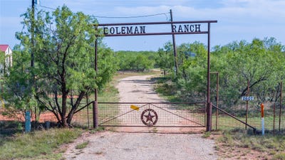 /international/us/2607-us-380-e-haskell-tx-110108450722/