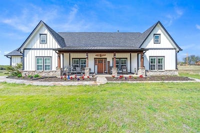 /international/us/4886-county-road-1037-celeste-tx-110106791451/