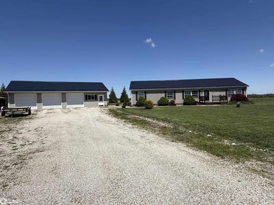 /international/us/11990-245th-street-mediapolis-ia-110108332419/