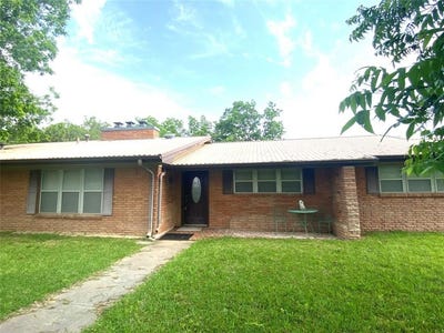 /international/us/117-e-cypress-street-cross-plains-tx-110099386765/