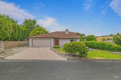 /international/us/2566-grandview-drive-clarkston-wa-110101095364/