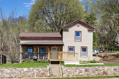 /international/us/312-8th-avenue-baraboo-wi-110107867404/