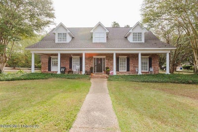 /international/us/438-forest-lake-place-madison-ms-110120832862/