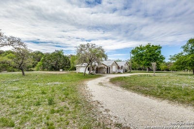 /international/us/143-platten-creek-boerne-tx-110100982240/